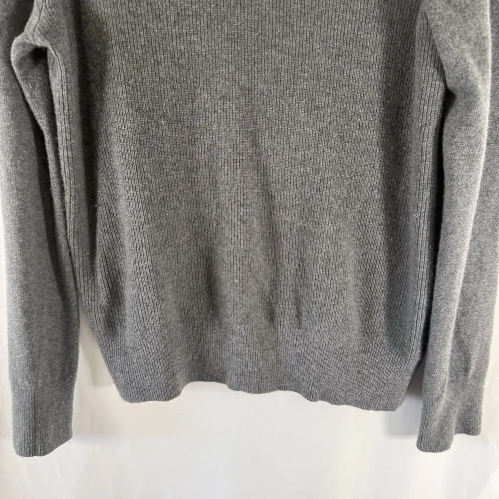 Banana Republic Merino Wool Blend Sweater Men's Medium Grey Vneck Pullover